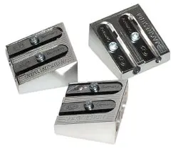 Spitzer Metall Keilform