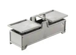 Tafelwaage aus Metallersatz