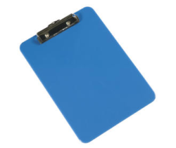 Klemmbrett A4 blau, Metall-Klemm-Mechanik für bis zu 80 Blatt Papier