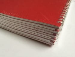 9R Pressspannheft A4 mit Drahtbindung, 9mm liniert mit Rand